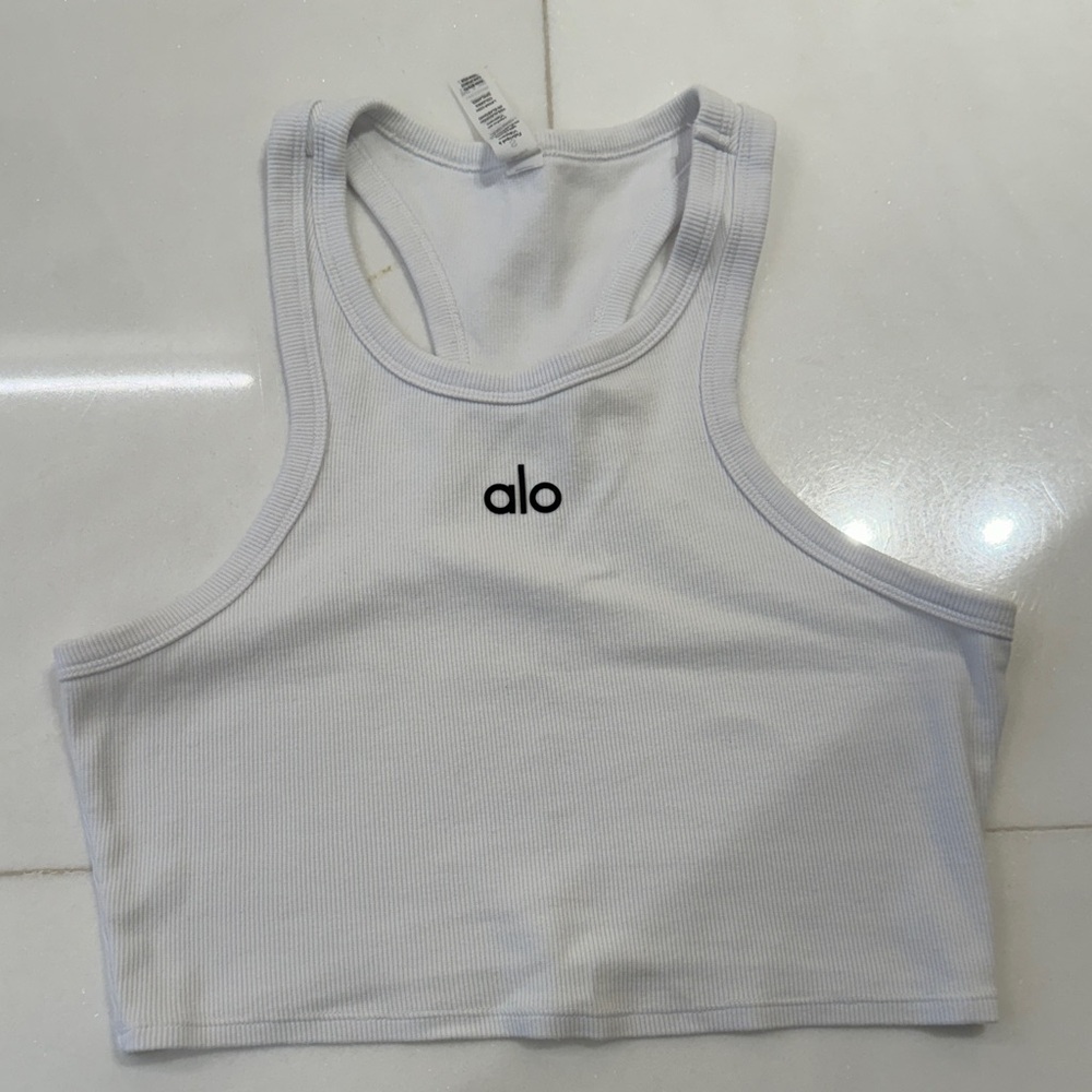Alo aspire tank in white size small has been worn